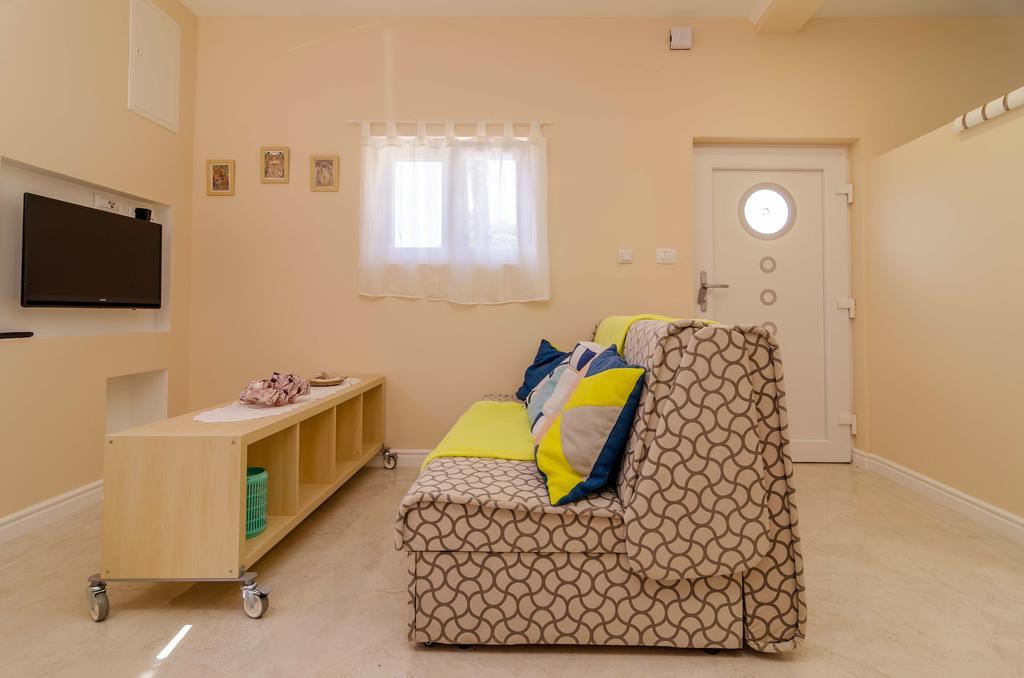 Apartamento Beachfront House With Private Jacuzzi And Garden *